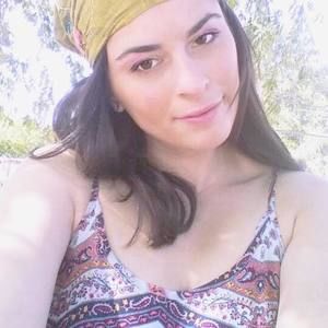 Meet your Posher, Gabriela